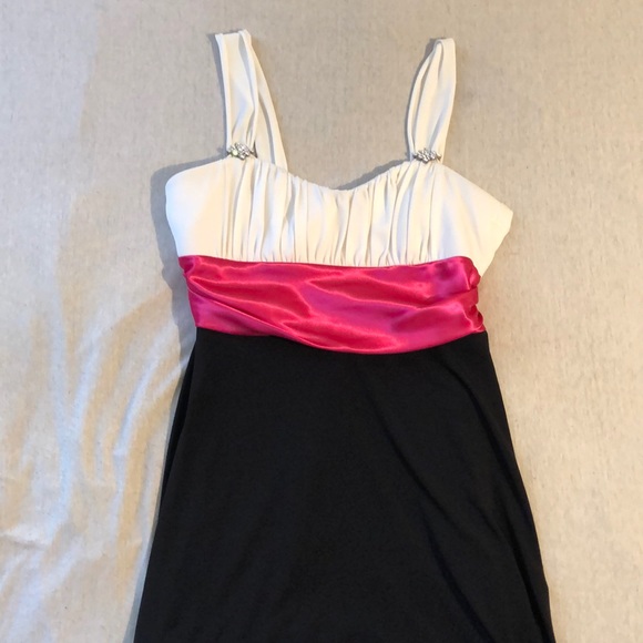 Speechless Dresses & Skirts - 💖Cute Black and Pink Dress🥰